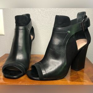 Pour la Victoire women’s Faze black dress sandal size 7.5